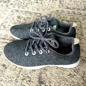 Allbirds women’s size 11 wool runners (gray)